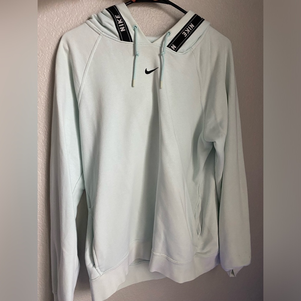 NIKE HOODIE WOMENS MÉDIUM (light blue)